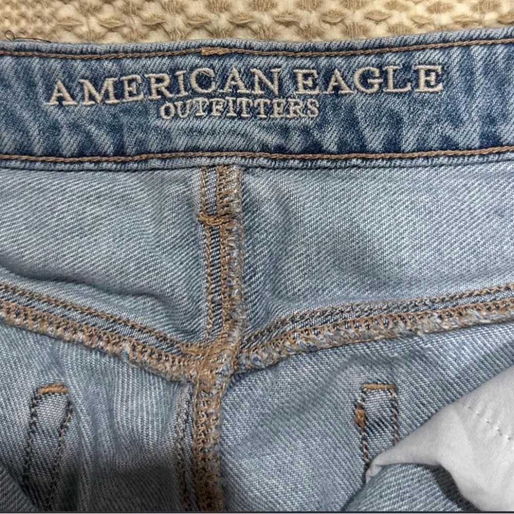 American Eagle Outfitters Light Blue Distressed Denim Shorts - Picture 2 of 4
